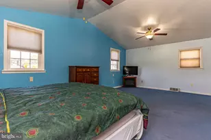 1033 Galbreath Ave, Upper Chichester, PA 19061 - Photo 28