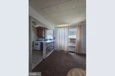 881 Windermere Avenue, Drexel Hill, PA 19026 - Photo 2