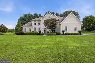 8 Jesse Ct, Glen Mills, PA 19342 - Photo 1