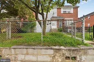 153 W 21st St, Chester, PA 19013 - Photo 4