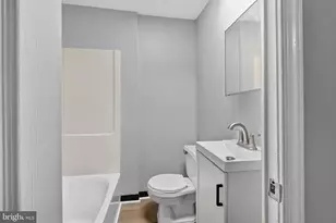 153 W 21st St, Chester, PA 19013 - Photo 28