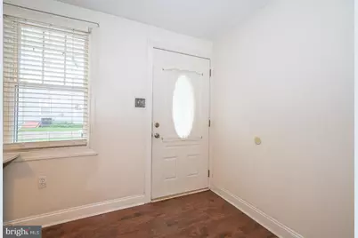 1403 E 12th Street, Crum Lynne, PA 19022 - Photo 4