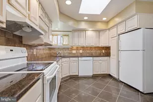 408 Foster Dr, Springfield, PA 19064 - Photo 14