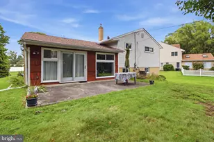 408 Foster Dr, Springfield, PA 19064 - Photo 32