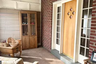 139 Lafayette Ave, Collingdale, PA 19023 - Photo 2