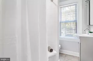 37 Bishop Hollow Rd, Newtown Square, PA 19073 - Photo 14