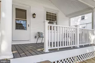 37 Bishop Hollow Rd, Newtown Square, PA 19073 - Photo 2
