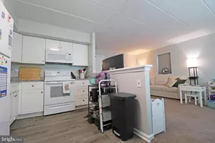 646 Country Ln, Morton, PA 19070 - Photo 12