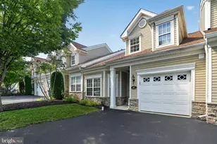 45 Dresner Cir, Upper Chichester, PA 19061 - Photo 1