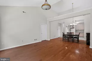 45 Dresner Cir, Upper Chichester, PA 19061 - Photo 16