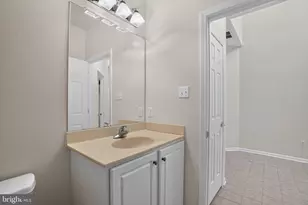 45 Dresner Cir, Upper Chichester, PA 19061 - Photo 6
