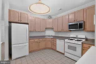 45 Dresner Cir, Upper Chichester, PA 19061 - Photo 8