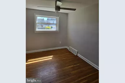 24 Windsor Lane, Clifton Heights, PA 19018 - Photo 4
