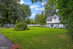 8 S Providence Rd, Wallingford, PA 19086 - Photo 42
