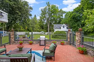 8 S Providence Rd, Wallingford, PA 19086 - Photo 40
