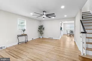 3406 Oak Ln, Brookhaven, PA 19015 - Photo 2