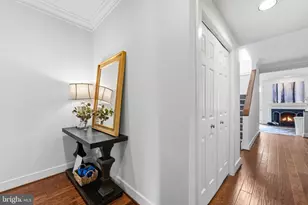 30 Greythorne Woods Cir, Wayne, PA 19087 - Photo 4