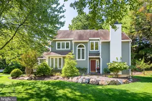 40 Horseshoe Ln, Newtown Square, PA 19073 - Photo 1