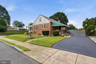 2 Myrtle Ave, Ridley Park, PA 19078 - Photo 4