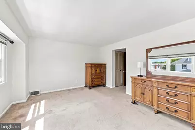 411 Crotzer Avenue, Folcroft, PA 19032 - Photo 18