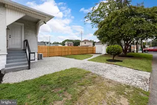 92 S Governor Printz Blvd, Essington, PA 19029 - Photo 40