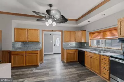 409 S Springfield Road, Clifton Heights, PA 19018 - Photo 8