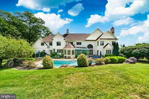 105 Spring Hunt Ln, Media, PA 19063 - Photo 2