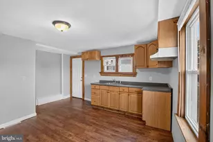 3700 W 9th St, Marcus Hook, PA 19061 - Photo 12