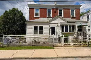32 S 12th St, Darby, PA 19023 - Photo 2