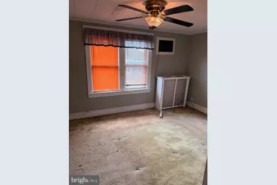 140 N Llanwellyn Avenue #1, Glenolden, PA 19036 - Photo 6