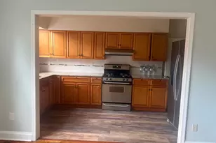 7249 Pine St, Upper Darby, PA 19082 - Photo 4
