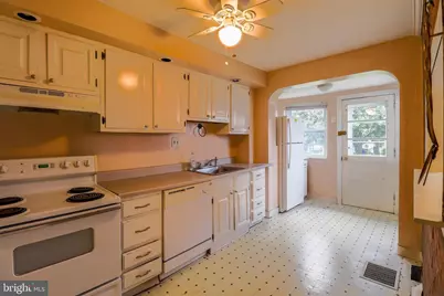 551 Jansen Avenue, Essington, PA 19029 - Photo 2