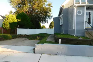 517 Johnson Ave, Upper Chichester, PA 19061 - Photo 4