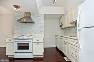 126 E Chelsea Cir, Newtown Square, PA 19073 - Photo 14