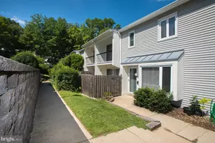 126 E Chelsea Cir, Newtown Square, PA 19073 - Photo 2