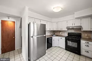 2243 Cambridge Rd, Broomall, PA 19008 - Photo 10