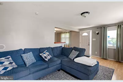2338 Poe Road, Secane, PA 19018 - Photo 4