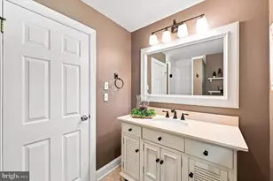 817 Ridge Ln, Media, PA 19063 - Photo 10