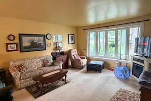172 Blackthorne Ln, Aston, PA 19014 - Photo 4