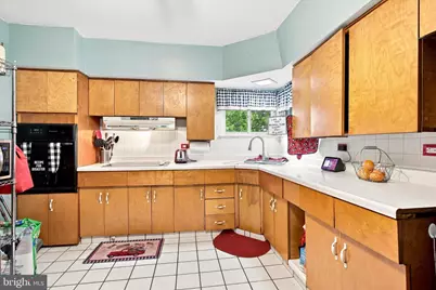 307 Seneca Street, Essington, PA 19029 - Photo 6
