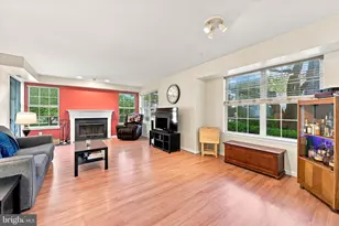 351 Danbury Ln, Glen Mills, PA 19342 - Photo 2