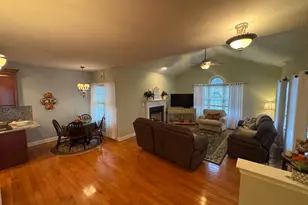 2102 Half Mile Post N, Garnet Valley, PA 19060 - Photo 16