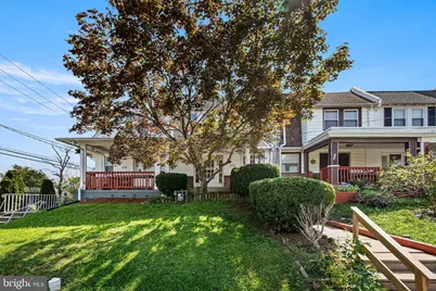 208 E Essex Avenue, Lansdowne, PA 19050 - Photo 2