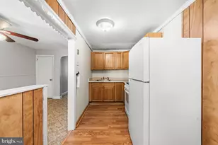 37 Concord Rd, Darby, PA 19023 - Photo 14