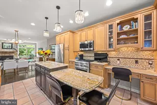 433 Wooded Way, Newtown Square, PA 19073 - Photo 2