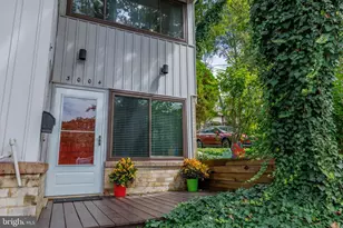3004 Monterey Ct, Springfield, PA 19064 - Photo 2