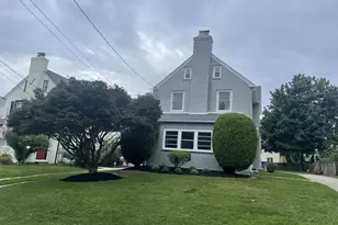 2419 Hollis Rd, Havertown, PA 19083 - Photo 2