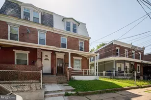 109 N 2nd St, Darby, PA 19023 - Photo 2