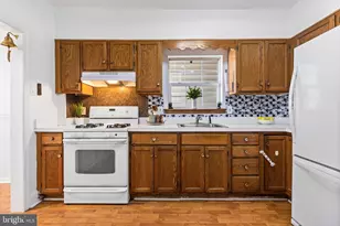 1046 Yates, Marcus Hook, PA 19061 - Photo 12