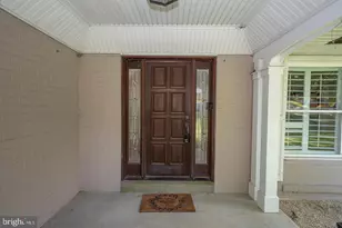 327 Strathmore Dr, Bryn Mawr, PA 19010 - Photo 2